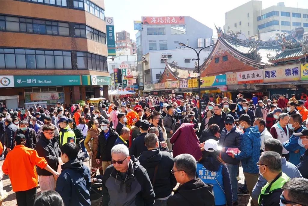 马英九初二返乡祭祖，延续传统家族纽带